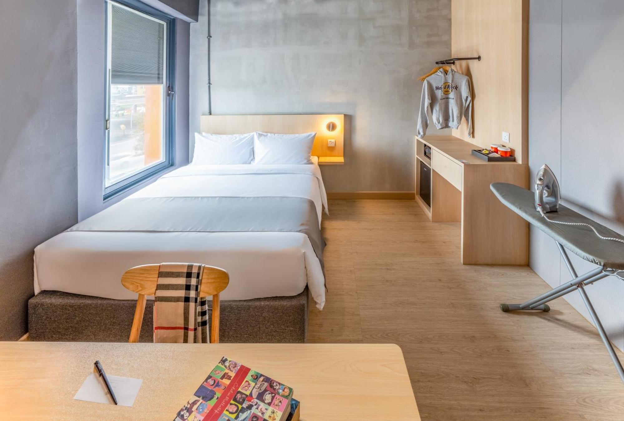 Brix Klia By Pinetree Hotel Sepang Luaran gambar